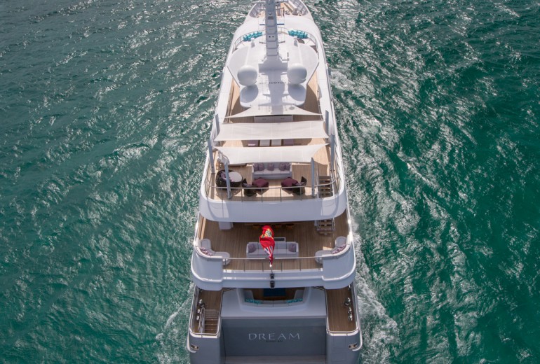 dream yacht charter hodges creek